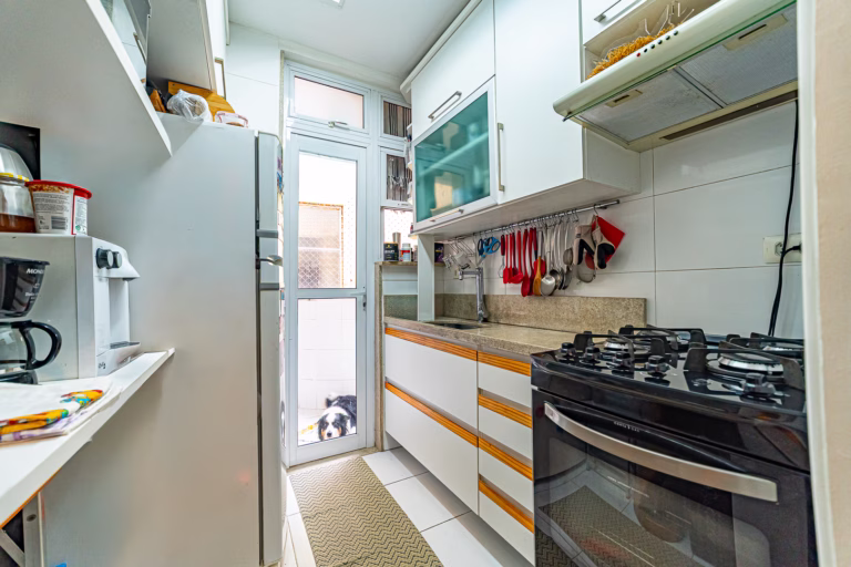 Foto 23 do imóvel: 2 quartos com dependência revertida com excelente custo/benefício no Humaitá