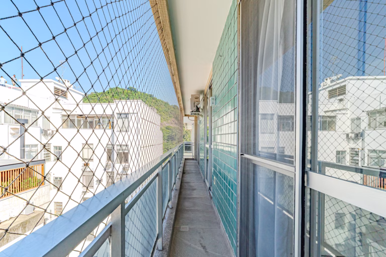 Foto 9 do imóvel: 2 quartos com varanda e vista ampla em Laranjeiras
