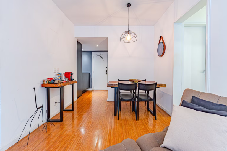 Foto 2 do imóvel: 2 quartos no humaitá com sacada e lazer completo