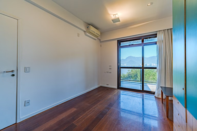 Foto 22 do imóvel: Apartamento de 4 quartos com vista de cartão postal na Fonte da Saudade