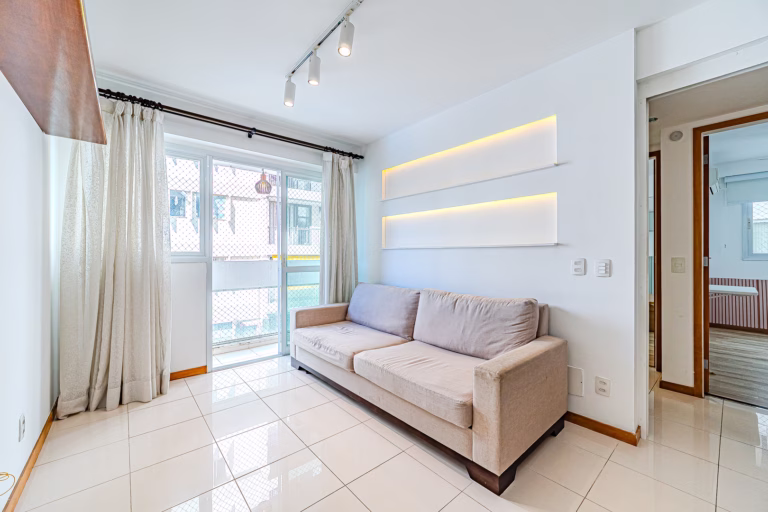 Foto 4 do imóvel: Apê de 3 quartos com sacada e lazer completo em Botafogo