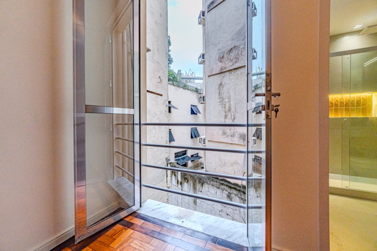 Foto 15 do imóvel: Quarto e sala na Glória, para morar ou investir
