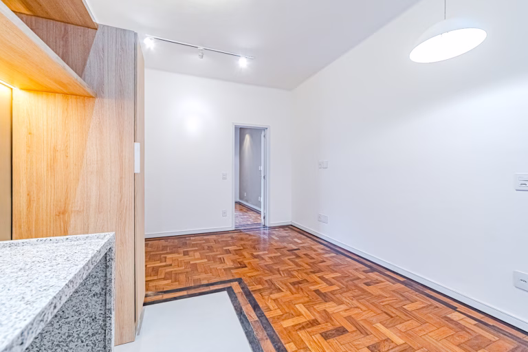 Foto 9 do imóvel: Quarto e sala na Glória, para morar ou investir