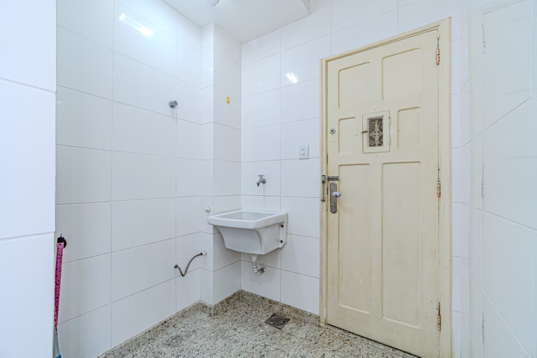 Foto 40 do imóvel: 3 quartos amplo, reformado e com preço justo em Copacabana
