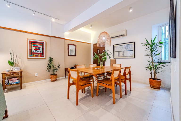 Foto 3 do imóvel: Apartamento de 3 quartos que mais parece uma pintura na parte baixa da Gávea