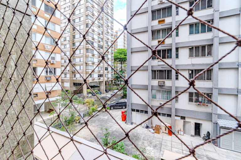 Foto 11 do imóvel: Um apartamento impecável, na melhor rua da Selva de Pedra no Leblon