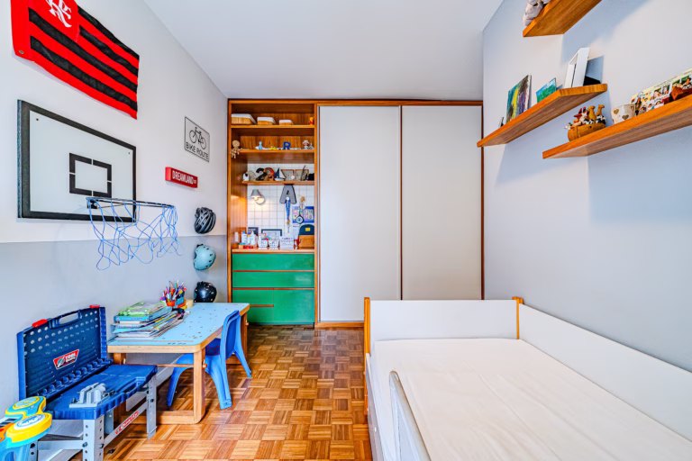 Foto 15 do imóvel: Um apartamento impecável, na melhor rua da Selva de Pedra no Leblon