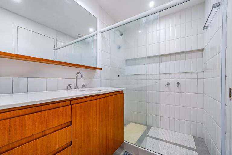 Foto 24 do imóvel: Um apartamento impecável, na melhor rua da Selva de Pedra no Leblon