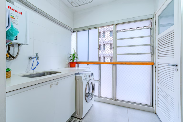 Foto 34 do imóvel: Um apartamento impecável, na melhor rua da Selva de Pedra no Leblon